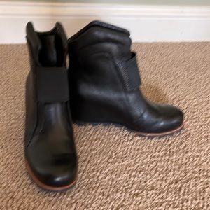 Sorel limited edition booties